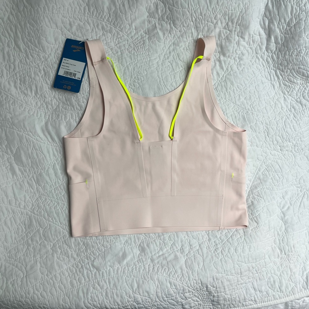 Brooks Run Within Running Crop Tank. Peach color. Size M. New with tags.